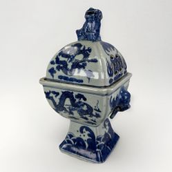 Chinese Qing Republic Porcelain Blue and White Celadon Covered Temple Jar Censer
