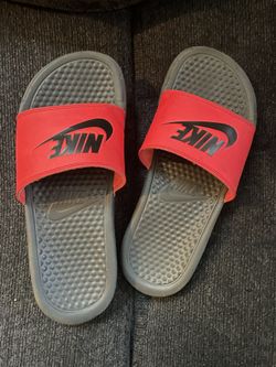 nike slides 