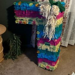 #7 Piñata 