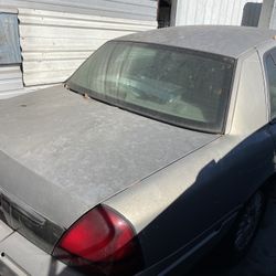 2010 Mercury Grand Marquis