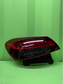 2021 2022 2023 Mercedes-Benz E350 E450 E53 E63 Left Driver  Side Quarter   Panel / Outer Tail Light OEM A2139065509