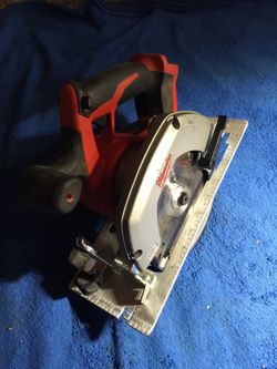 Milwaukee M18 Cordless Circular Saw.. runs great! Only 60 mañana... check my Milwaukee Deals!