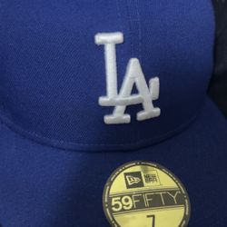 blue la hat