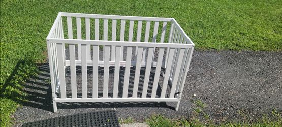 Baby crib