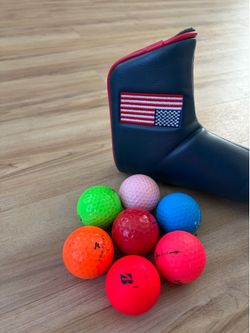 Golf Putter Head Cover + 7 Colored Golf Balls
