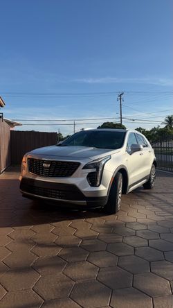 Cadillac XT4 SUV White