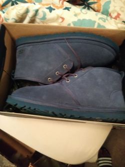 Uggs size 11 put on ones