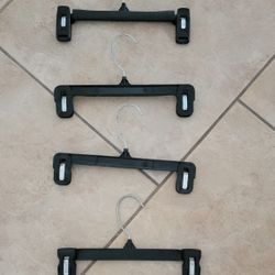 100 Kids Hangers $20