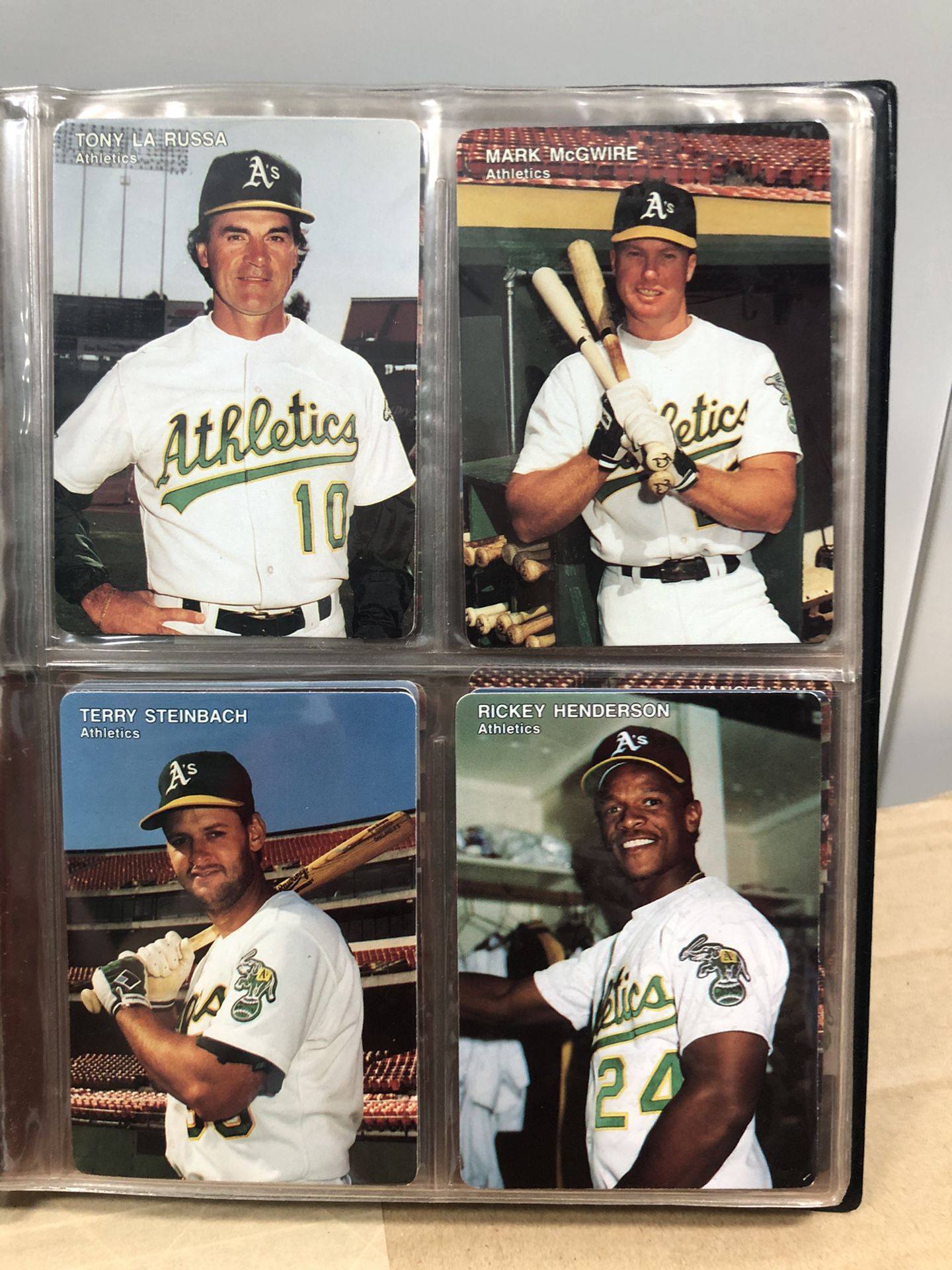 Oakland A’s 1991 Mother’s Cookies Baseball Card Set with Collectors Album *EXCELLENT CONDITION *