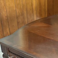 Nice Extendable Dinning Table