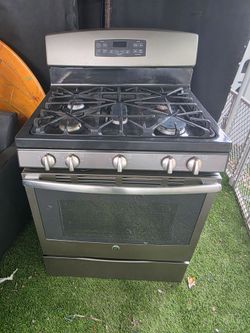 GE Stainless Steel Gas Range Oven