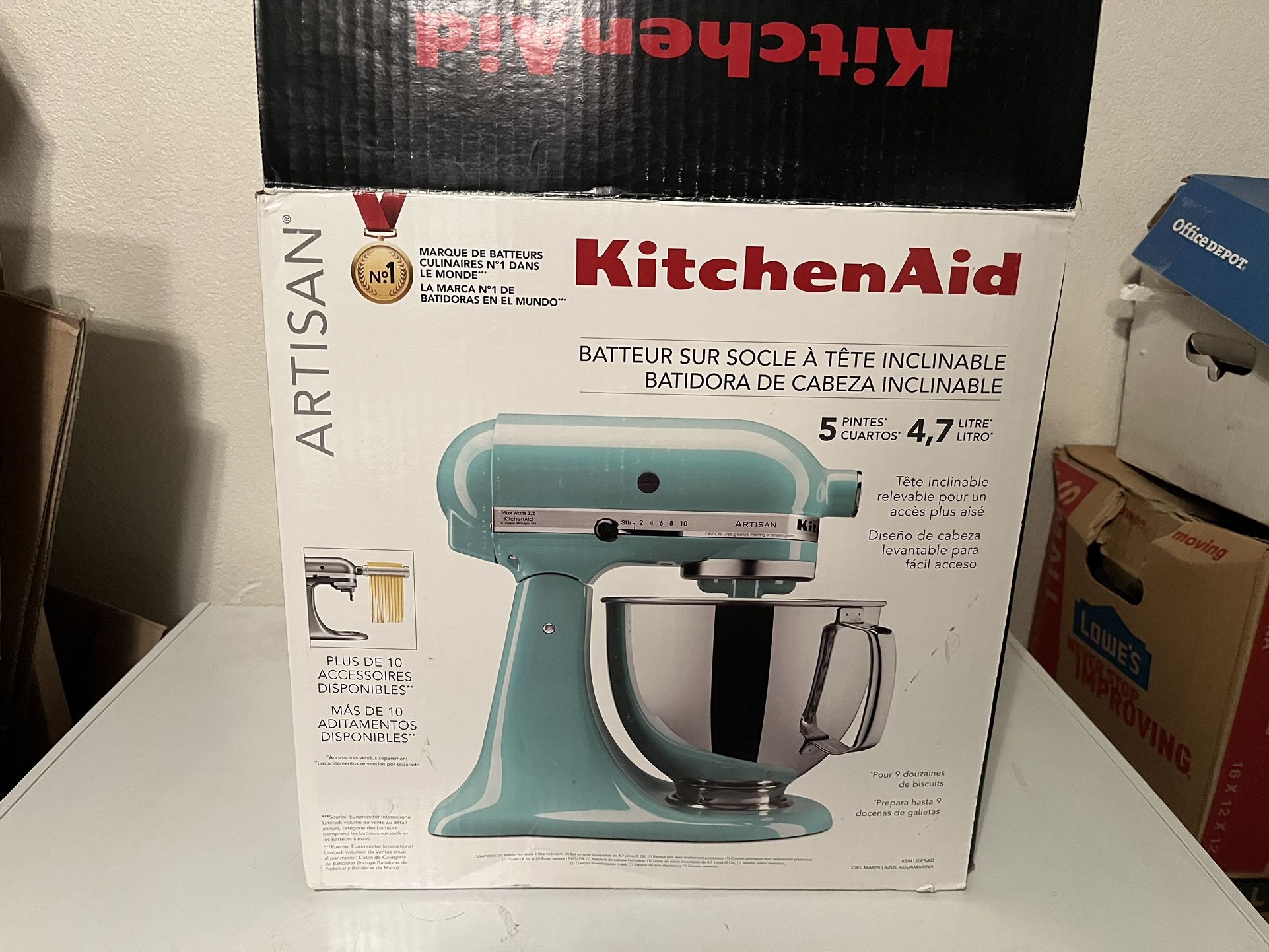 5QT Kitchen Aid Only Used Twice Plus Brand New Attachments Priced Below