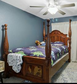 Queen bed, mattress NOT included
