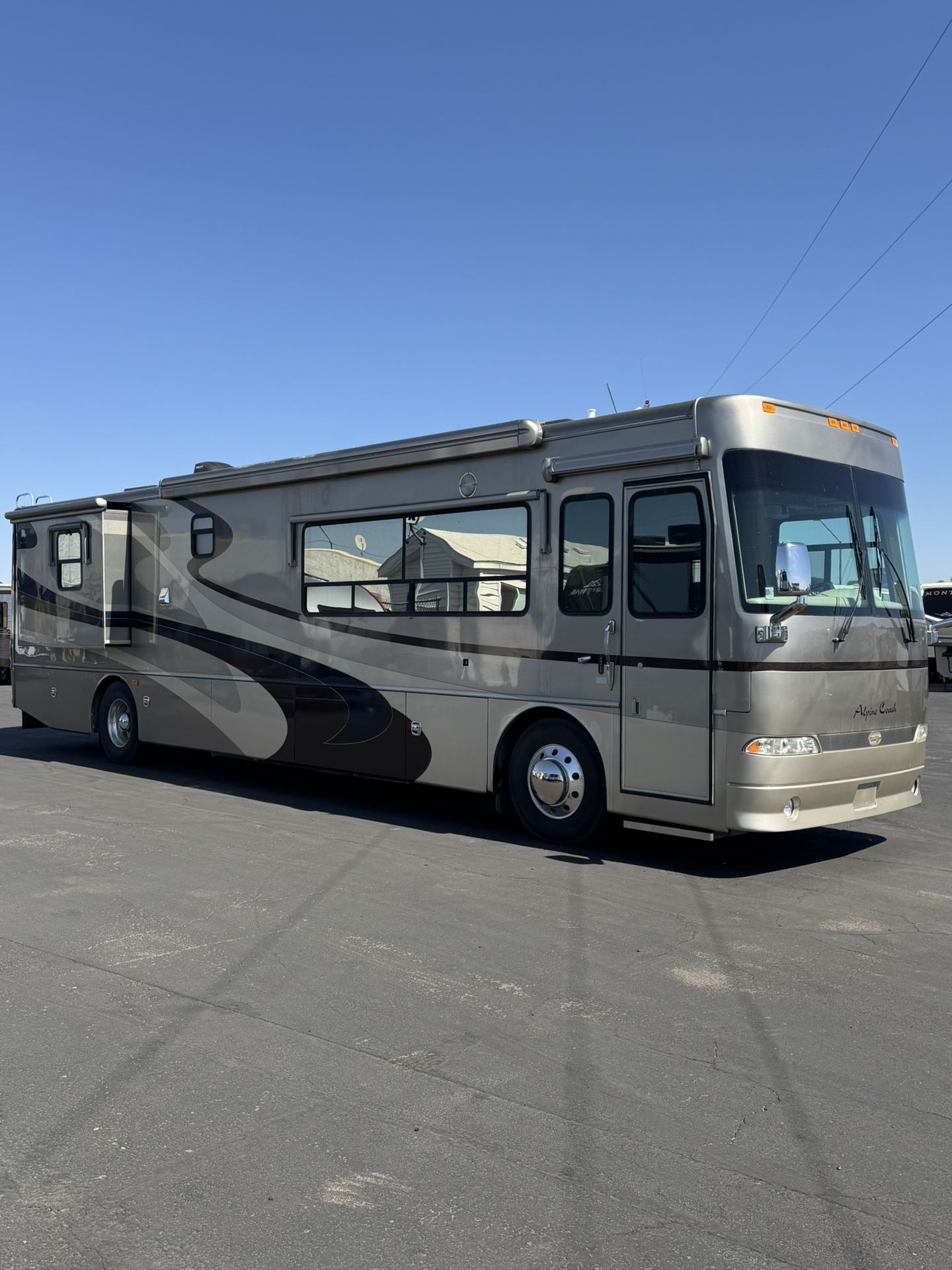 Western Rv 2006 Western RV Alpine 40FD for Sale in Phoenix, AZ - OfferUp