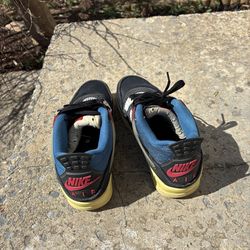 Jordan 4 Retro off noir