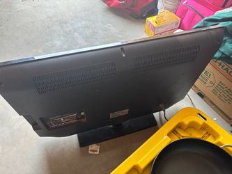 Samsung 32” TV