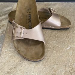 Birkenstock 240 -L6 -M4