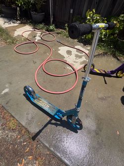 Blue Razor brand scooter