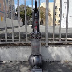 Dyson Cinetic Big Ball Animal + Allergy Upright Vacuum Cleaner -UP14- Nickel/Purple