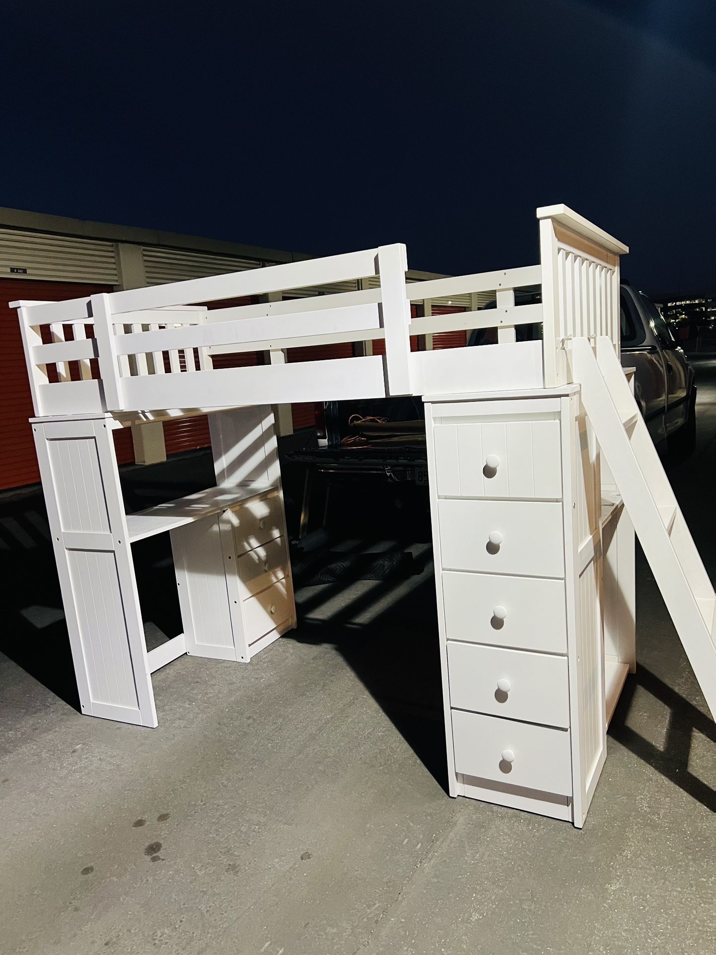 Twin With Dresser 