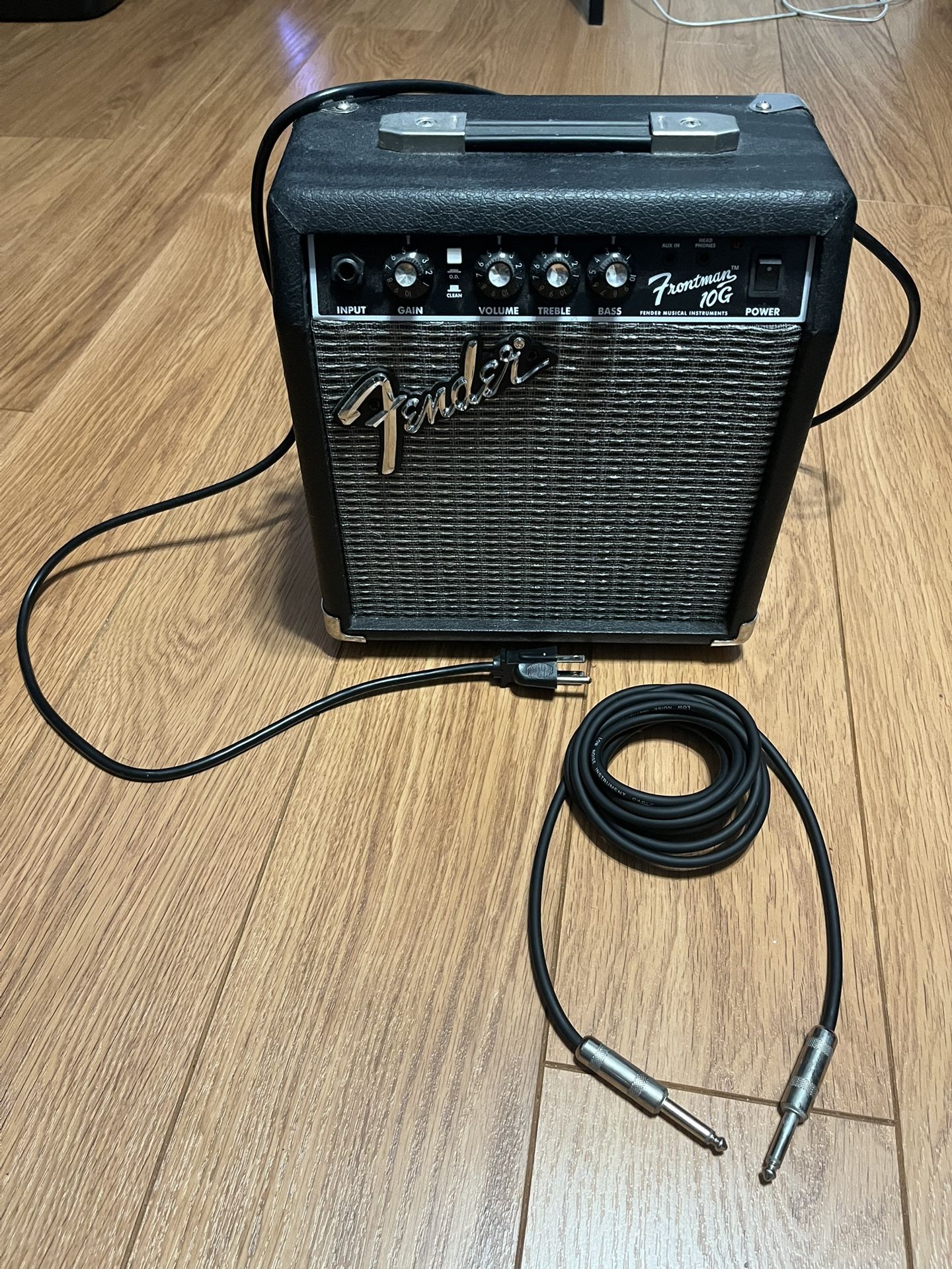 fender frontman 10g small amp and cord