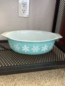 VINTAGE PYREX LG. CASSEROLE BOWL DISH TURQUOISE SNOWFLAKE 045 2-1/2 Quart