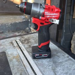 M12 Milwaukee 1/2HAMMER DRILL 