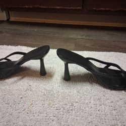 Sexy Black Pumps