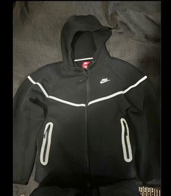 Nike tech