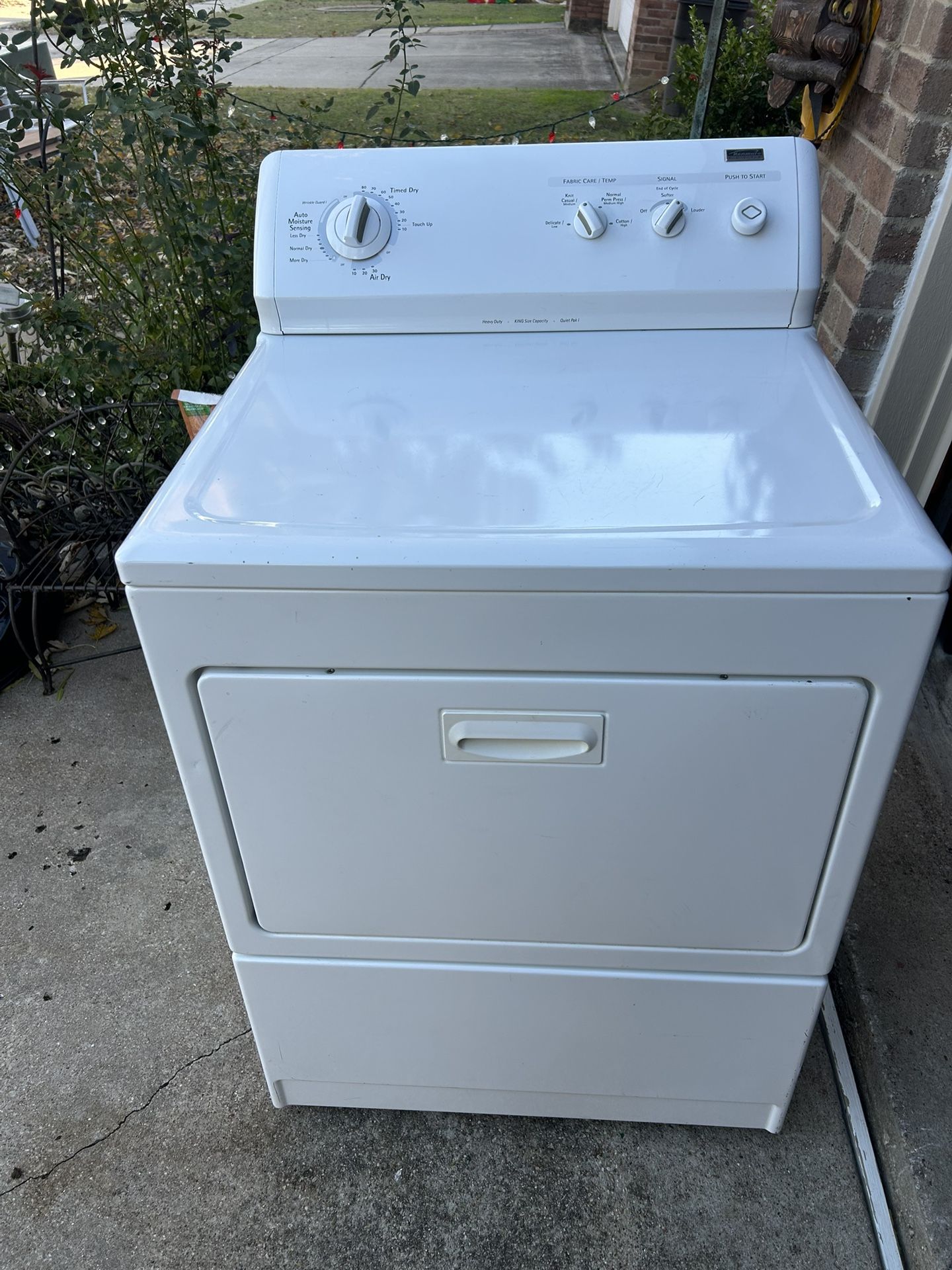 Electric Dryer Good Conditions For 140 Dollars