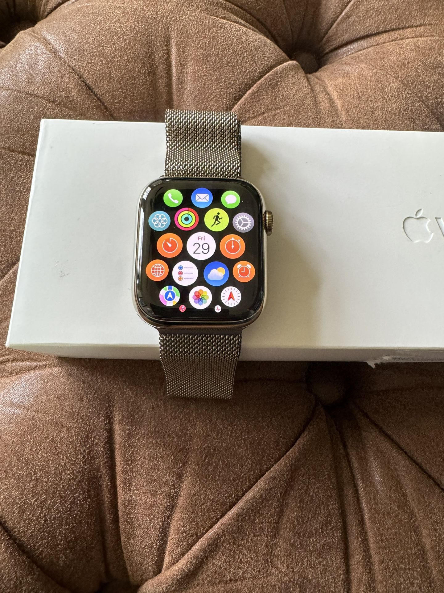 Apple Watch Series 7 45mm Stainless Steel Gold Cellular 