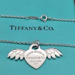 Tiffany & Co. pendant Return To angel Heart Wings Silver Charm