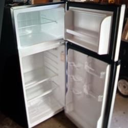 Refrigerador  Trabajando $200