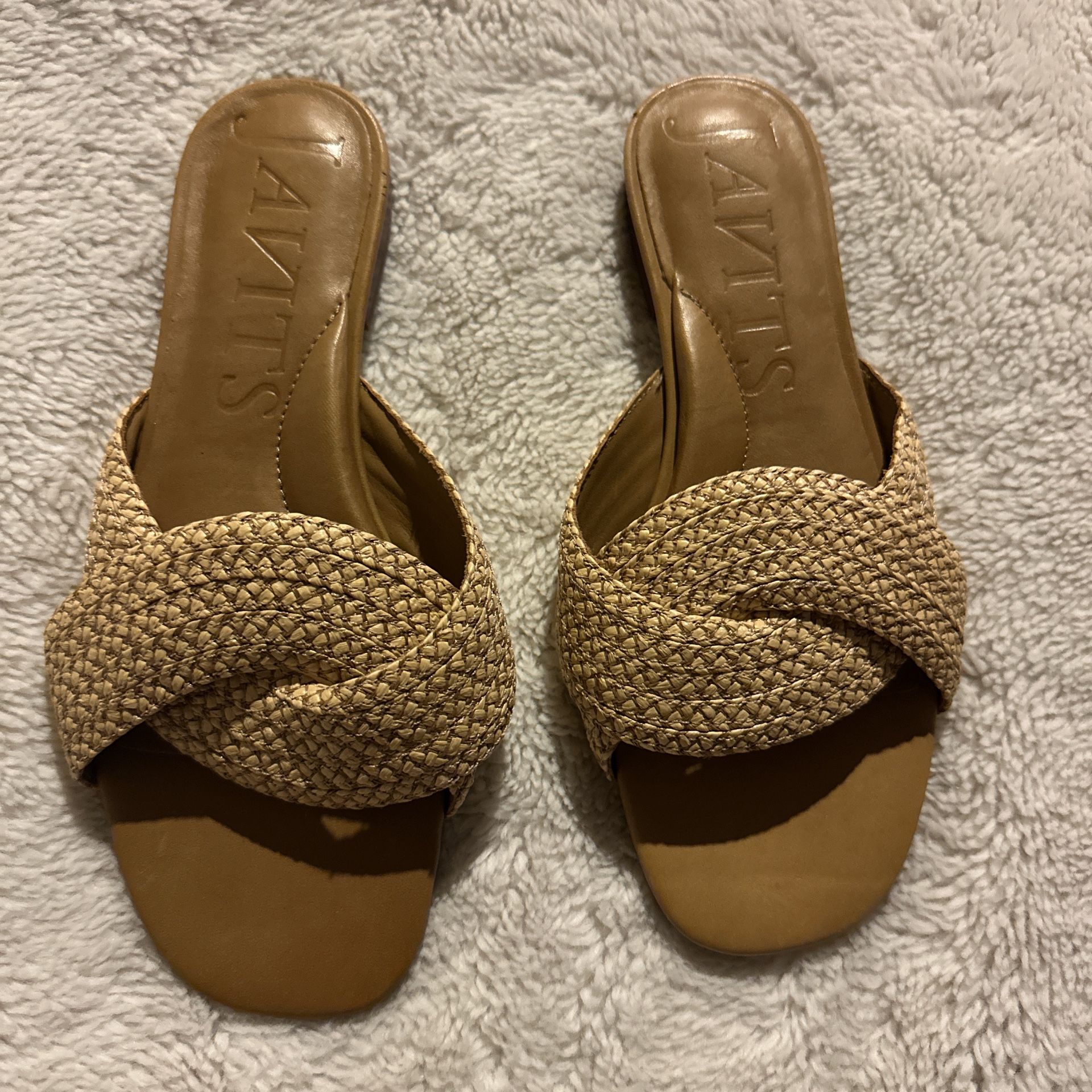 Tan and creamEric Javits  New York sandals #sandals. Size 6.5   tan, cream, woven, slide sandals, espadrille look, casual, neutral tones, summery, tex