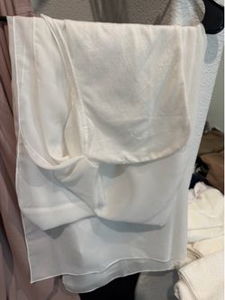 Women white Chafoon small Dopata with cape
