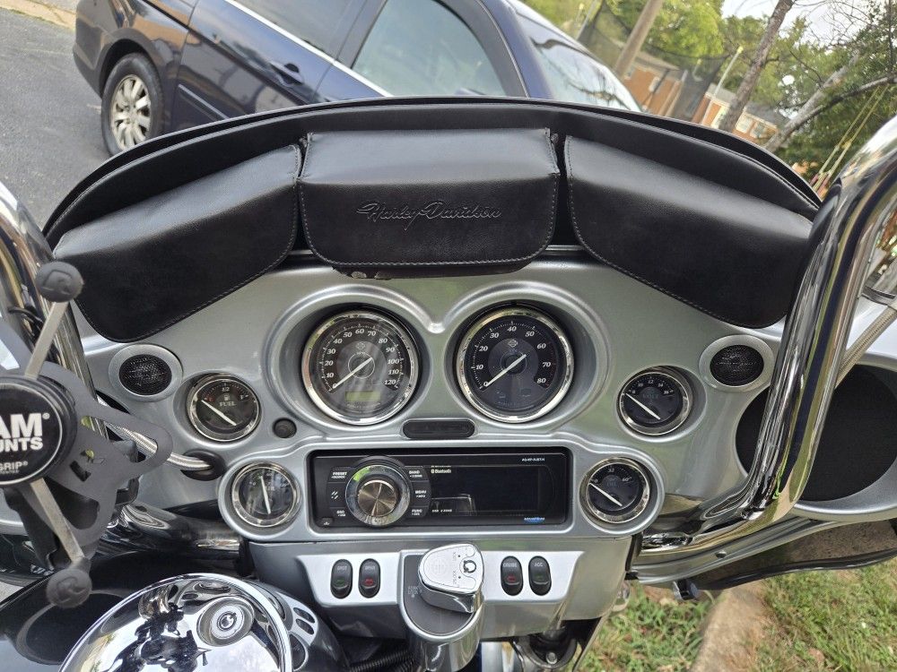 Harley Touring Leather Pockets 