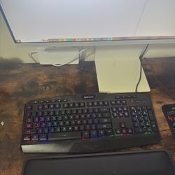 Computadora en excelente estado, lista para conectar y comenzar a usar. Ideal para gaming, edición de video, trabajo o estudio. Todo funciona perfecta