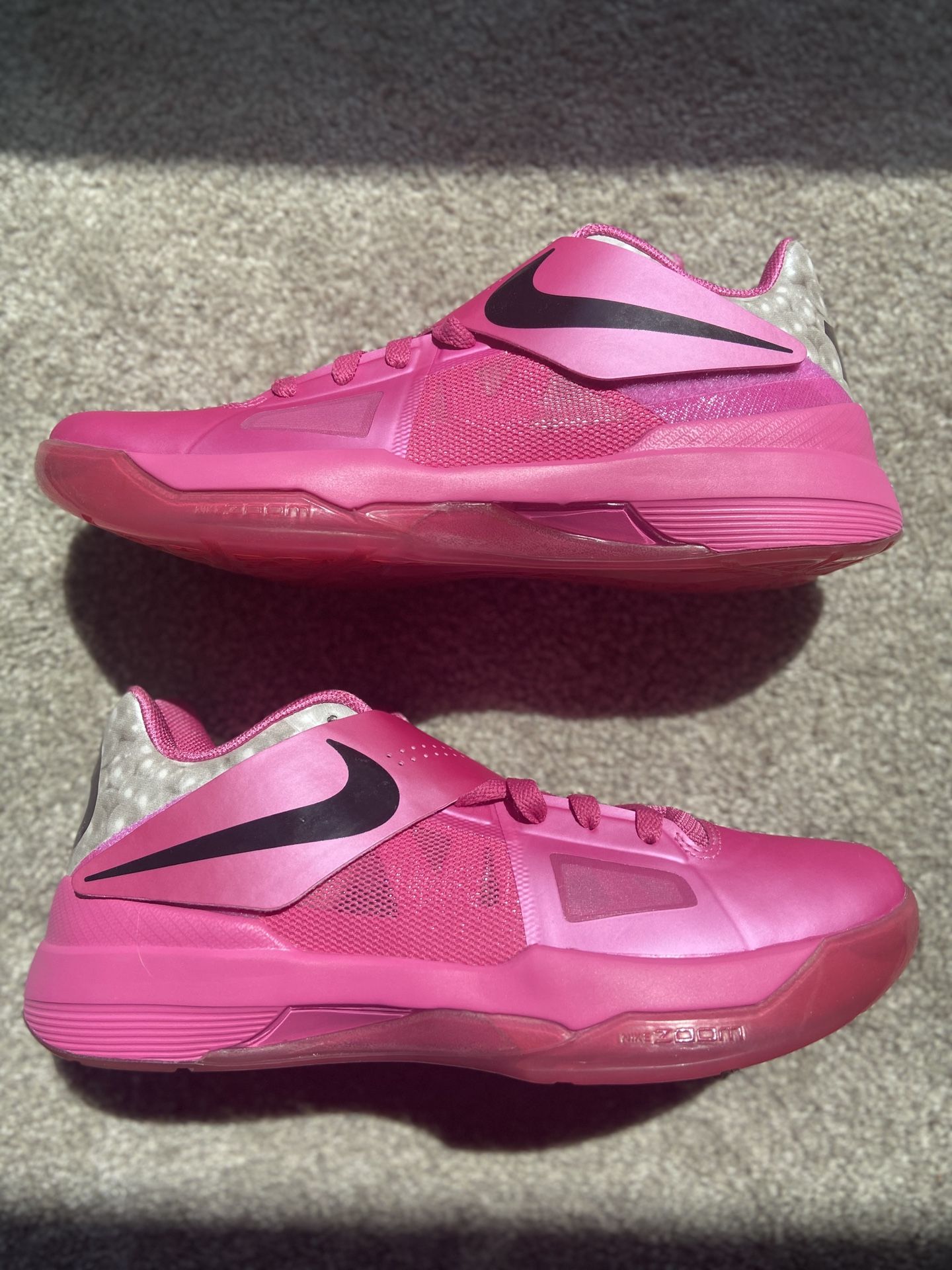 Authentic Aunt Pearl Zoom KD 4 Size 9 LIKE NEW