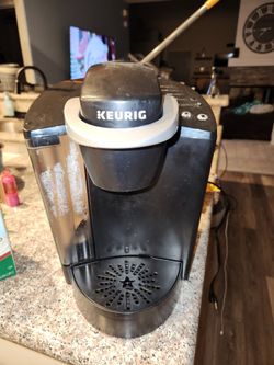 Keurig K40 Single Cup Coffee Maker