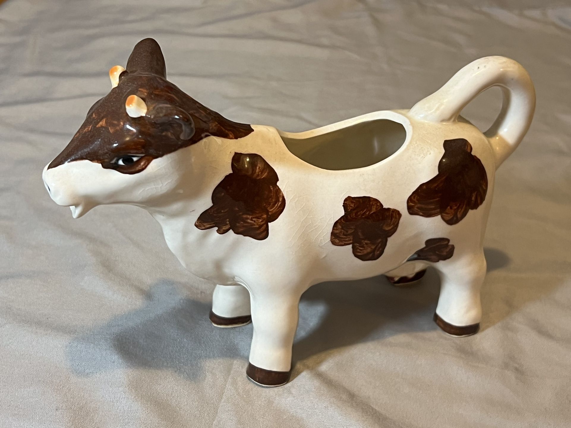 Vintage Cow Creamer !