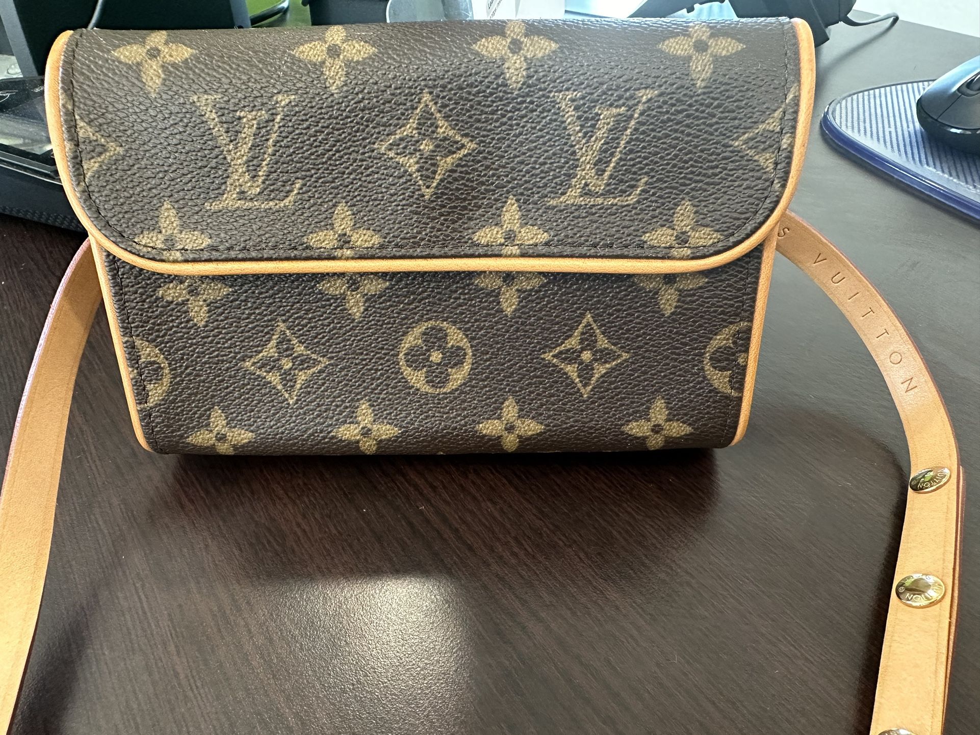 Louis Vuitton Florentine Pochette Belt Bag