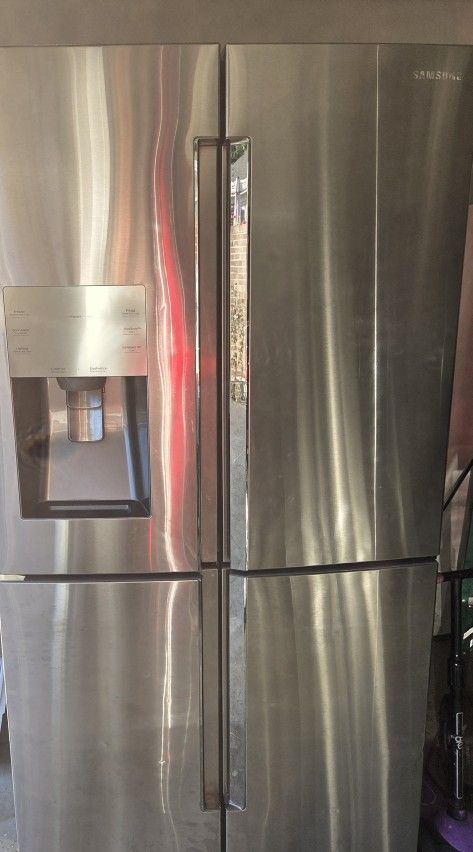 FREE Refrigerator SCRAP BROKEN