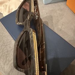 LV Brand New Sunglasses 