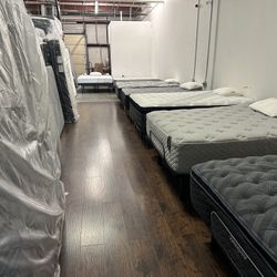 Last Chance to Grab a Mattress at 30-80% Off! 