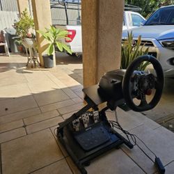 Logitech G29 with Stand