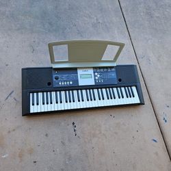 Yamaha Electric Key Board