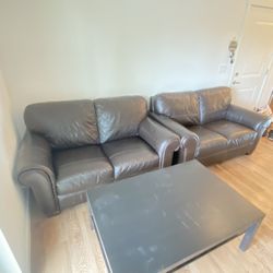 I will sell sofas and a table in a set in very good condition