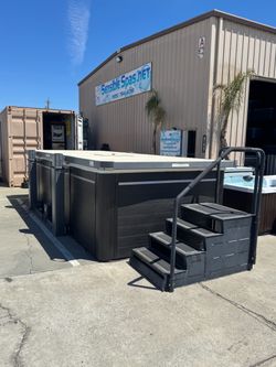 2019 Hydro Pool Swim Spa 19 foot with electric Covina Cover/Top