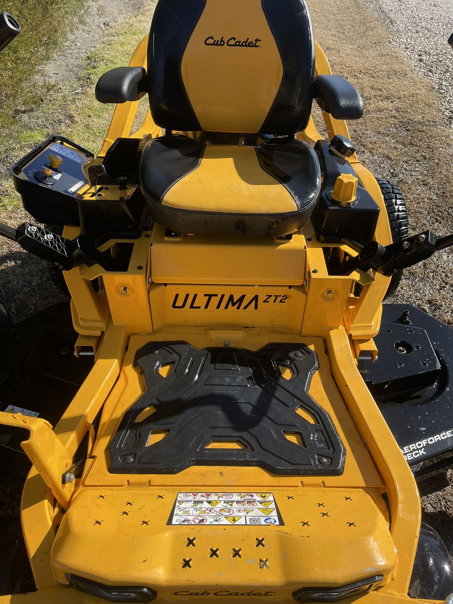 Cub Cadet Zero Turn Mower 60”