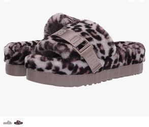 UGGS Sleepers Size 5